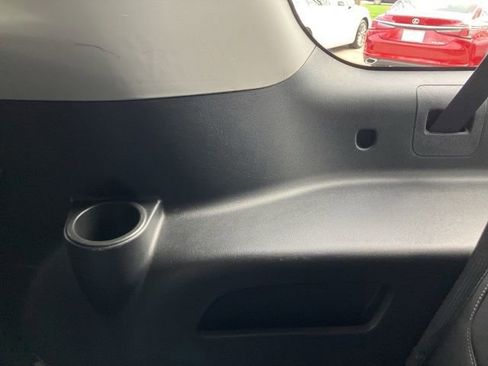 Used 2020 GMC Yukon XL Denali w/ Open Road Package image 38