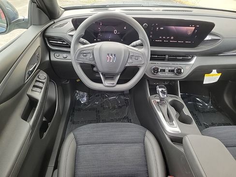 New 2026 Buick Envista Preferred FWD image 11