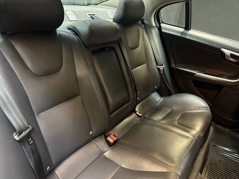 Used 2016 Volvo S60 T5 Premier image 4