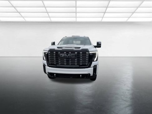 Used 2025 GMC Sierra 2500 Denali Ultimate image 15
