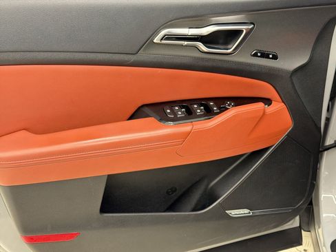 Used 2023 Kia Sportage SX image 13