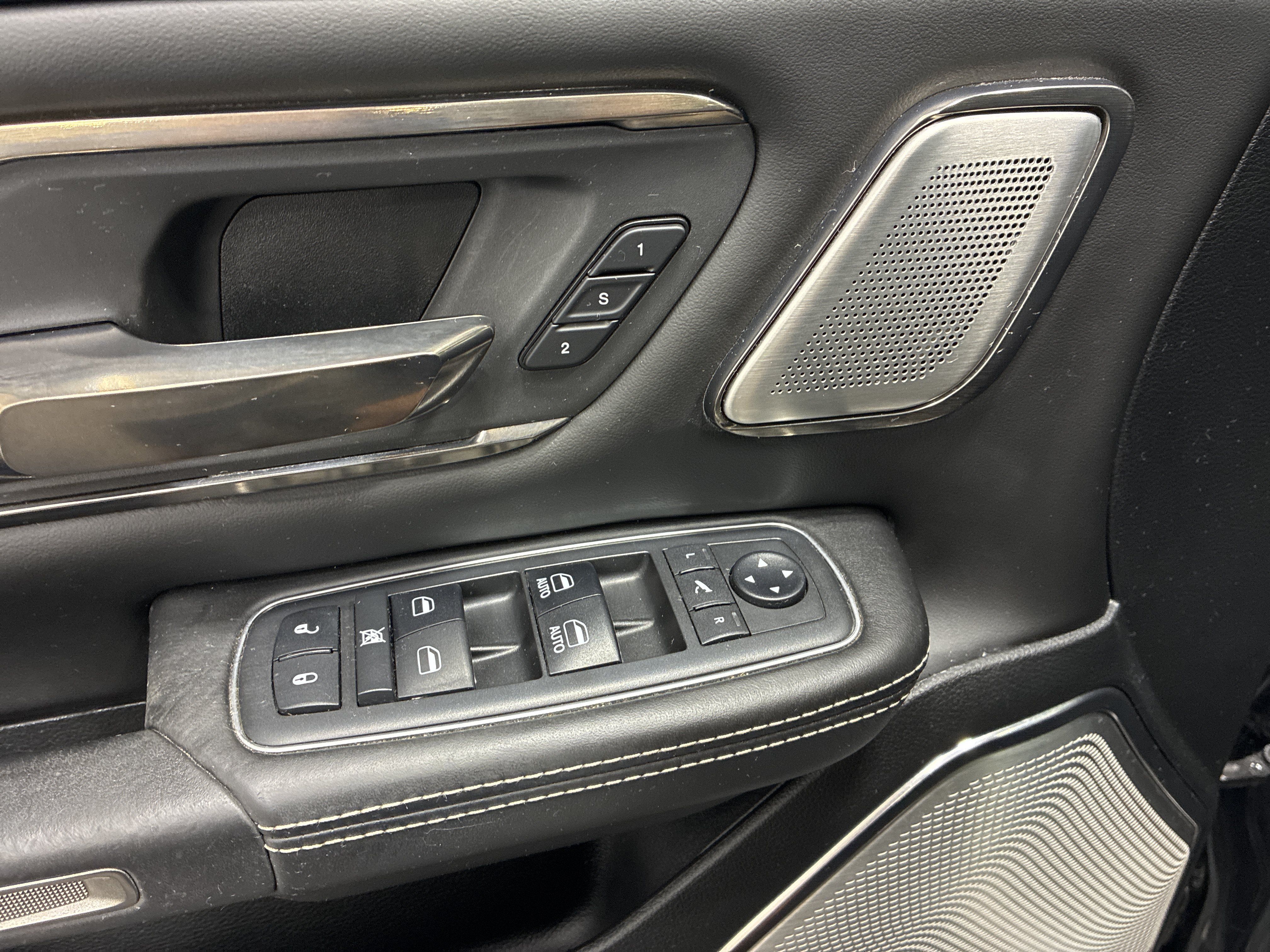 Used 2019 RAM 1500 Limited AWD/4WD image 19