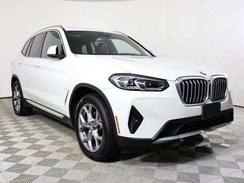 Used 2024 BMW X3 sDrive30i image 3