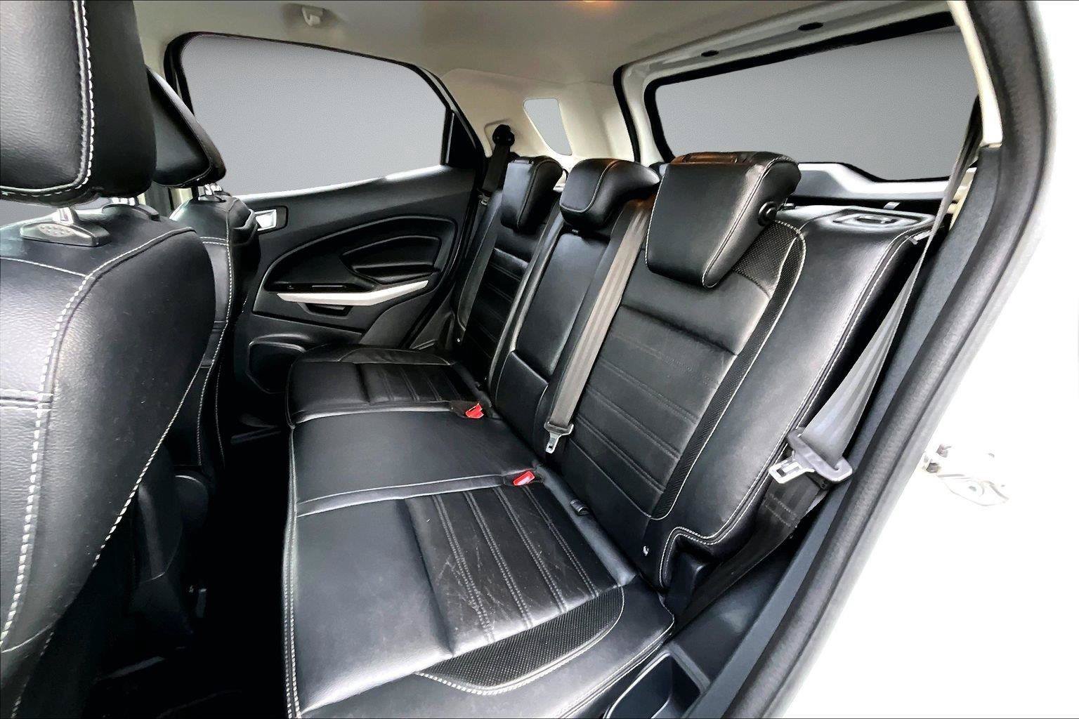 Used 2019 Ford EcoSport Titanium FWD image 22