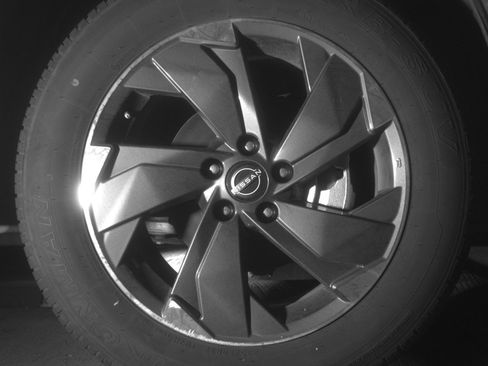 Used 2025 Nissan Rogue SV image 13