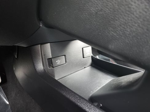 Used 2019 Honda Civic Sport image 8