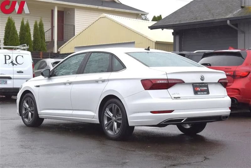 Used 2021 Volkswagen Jetta R-Line w/ R-Line Cold Weather Package FWD image 2