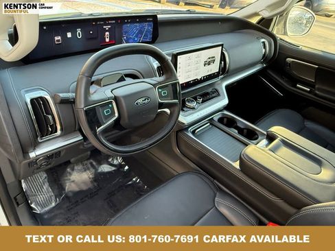 Used 2025 Ford Expedition Max Platinum image 26