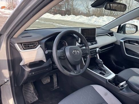Certified 2023 Toyota RAV4 XLE image 40