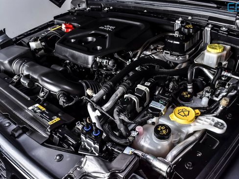 Used 2023 Jeep Wrangler Unlimited w/ Convenience Group image 12