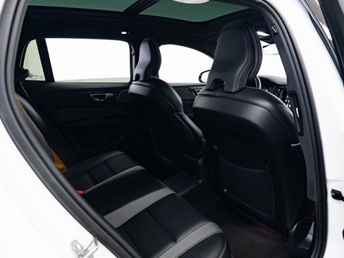 Used 2024 Volvo V60 T8 Polestar image 24