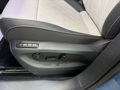 New 2026 Volkswagen Tiguan SEL R-Line image 13