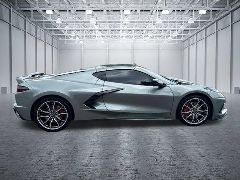 Used 2023 Chevrolet Corvette Stingray Preferred Cpe w/ Z51 Performance Package RWD image 8