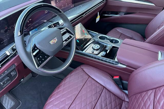 New 2026 Cadillac Escalade ESV Sport w/ LPO, ONYX Package AWD/4WD image 10