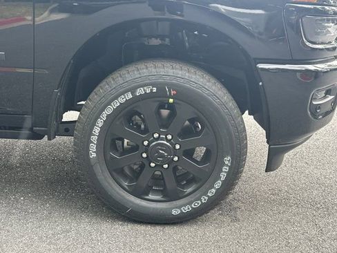 New 2026 RAM 2500 Laramie AWD/4WD image 11