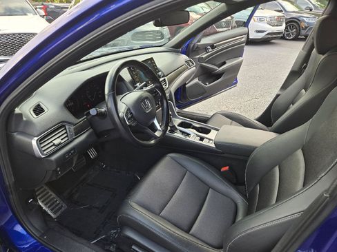 Used 2022 Honda Accord Sport image 4