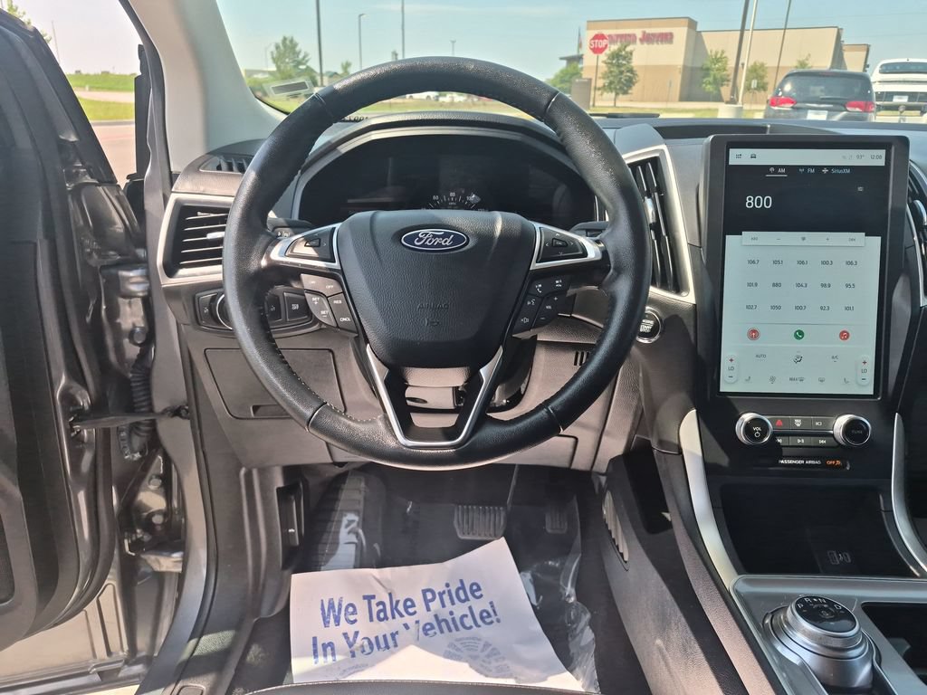 Used 2024 Ford Edge SEL AWD/4WD image 13