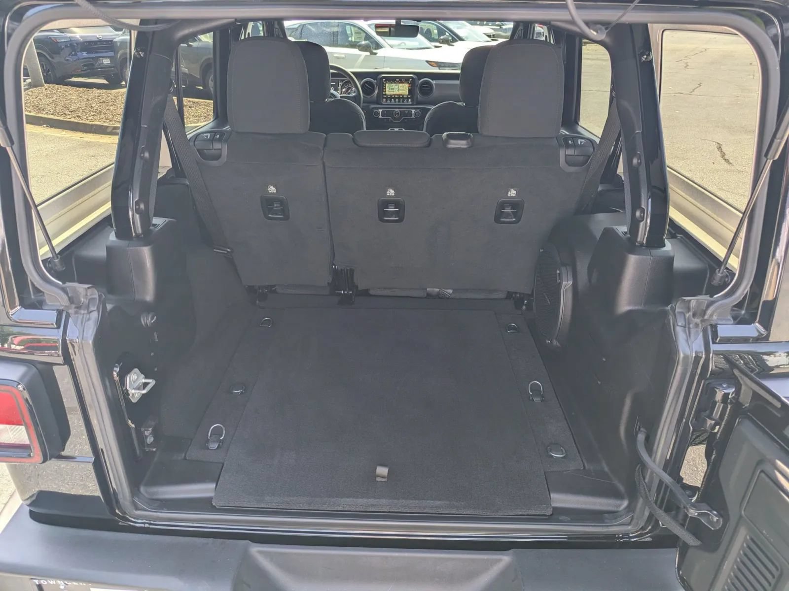 Used 2023 Jeep Wrangler Unlimited Sport w/ Sun And Sound Package AWD/4WD image 16