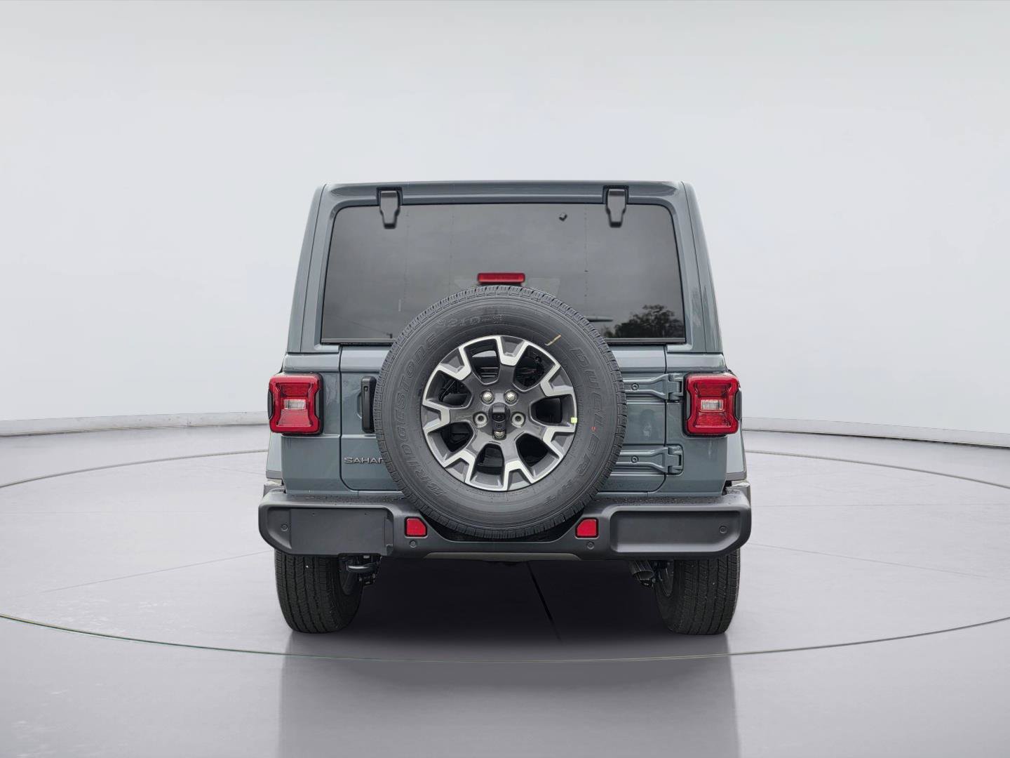 New 2026 Jeep Wrangler Unlimited Sahara AWD/4WD image 6
