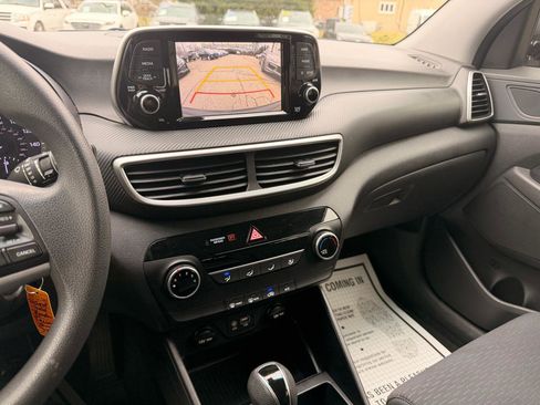 Used 2020 Hyundai Tucson SE w/ Cargo Package image 29