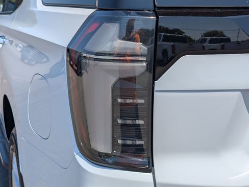 New 2026 Chevrolet Tahoe Premier RWD image 11