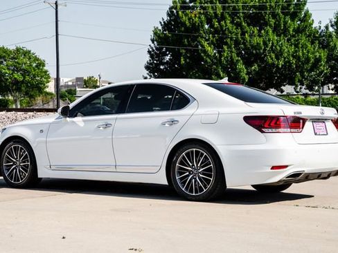 Used 2013 Lexus LS 460 w/ F-Sport Pkg RWD image 41