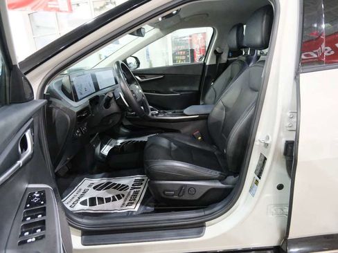 Used 2022 Kia EV6 Wind image 17