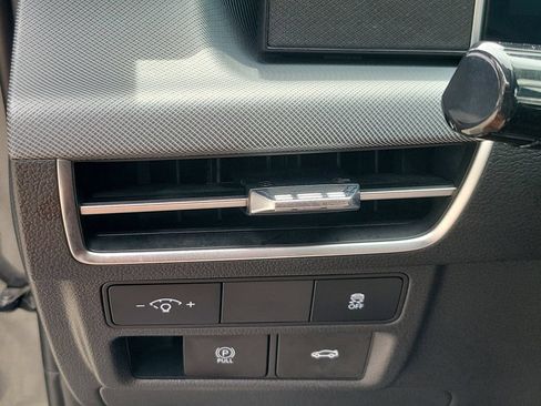Used 2025 Hyundai Sonata SEL FWD image 30