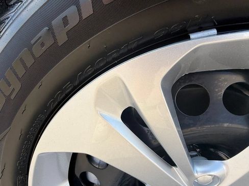 New 2026 Chevrolet Trax LS FWD image 28