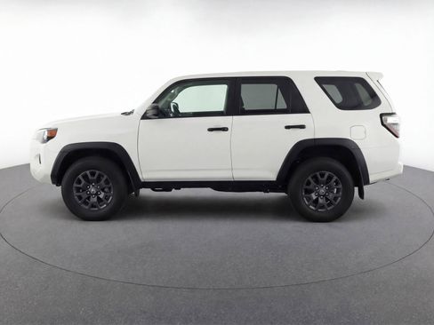 Used 2025 Toyota 4Runner SR5 image 5
