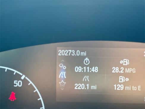 Used 2024 Ford Maverick XLT image 12