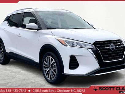 Used 2022 Nissan Kicks SV