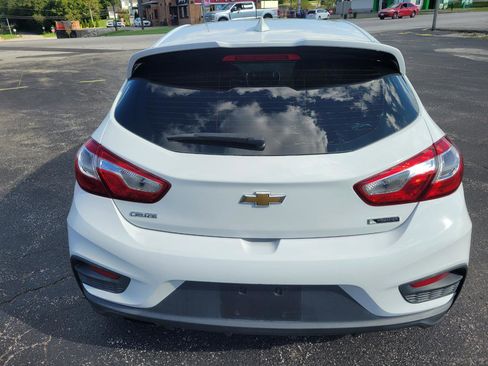 Used 2017 Chevrolet Cruze Premier FWD image 5