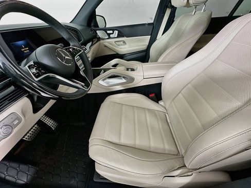 Certified 2025 Mercedes-Benz GLS 580 4MATIC image 23