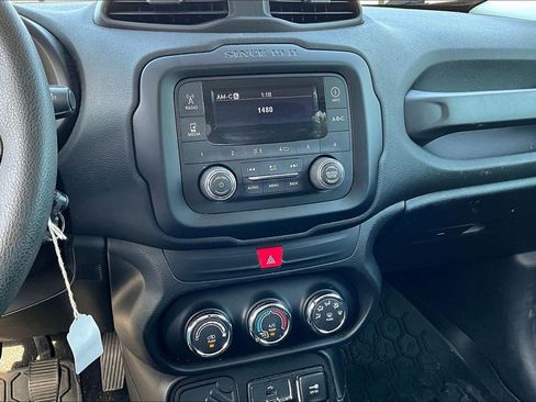 Used 2016 Jeep Renegade Sport w/ Power & Air Group image 14