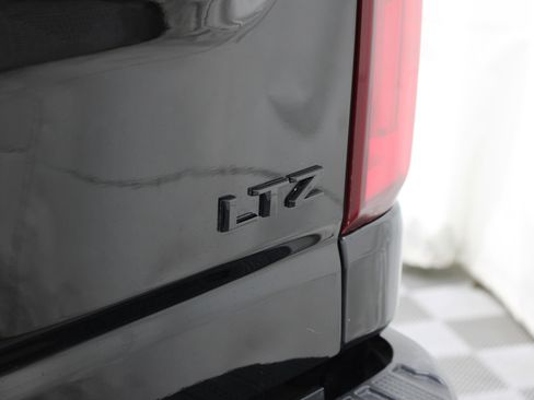 Used 2024 Chevrolet Silverado 2500 LTZ w/ LTZ Plus Package AWD/4WD image 31