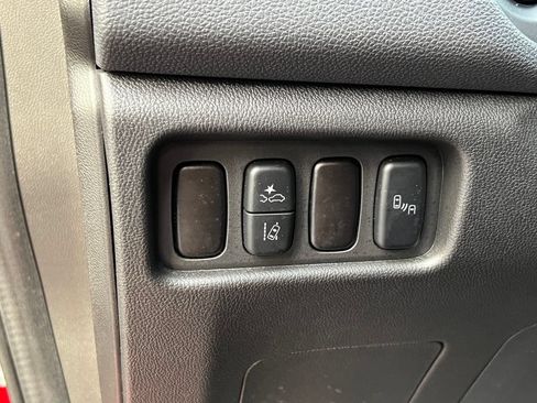 Used 2025 Mitsubishi Outlander Sport ES AWD/4WD image 21