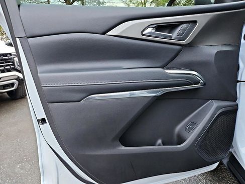 New 2026 Chevrolet Traverse LT image 14