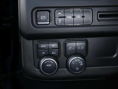 Used 2023 Chevrolet Tahoe LT image 12