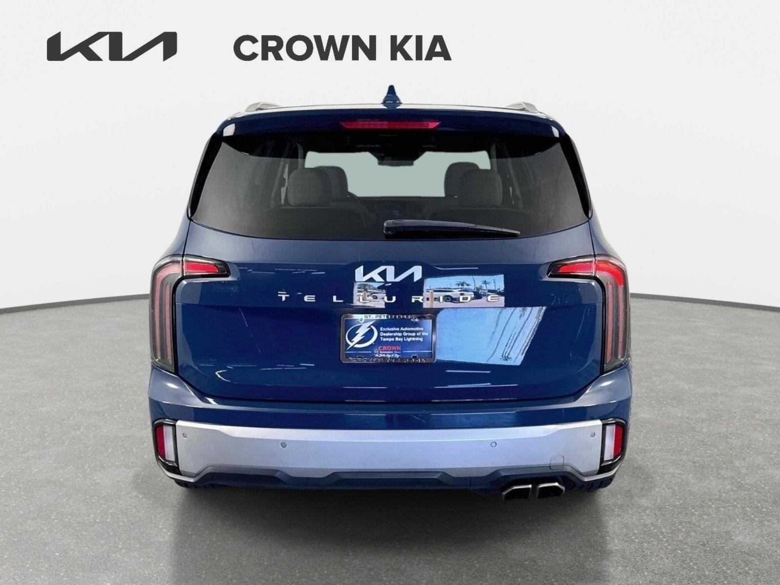 Certified 2023 Kia Telluride EX w/ EX Captain's Chair Package FWD image 6
