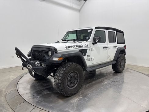 Used 2020 Jeep Wrangler Unlimited Sport image 3