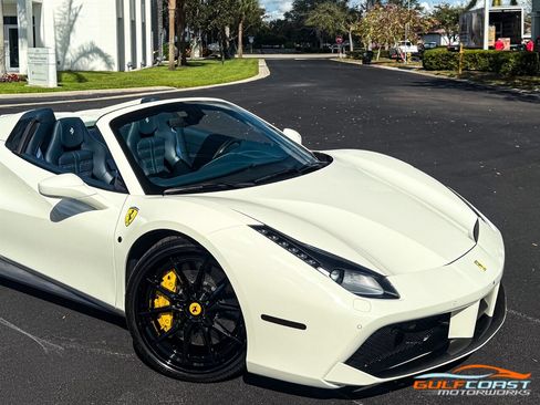 Used 2018 Ferrari 488 Spider image 71