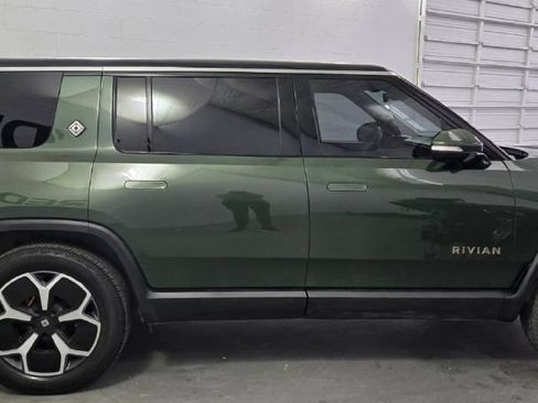 Used 2023 Rivian R1S Adventure AWD/4WD image 7