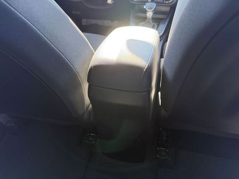 Used 2025 Kia Soul LX w/ LX Technology Package image 23