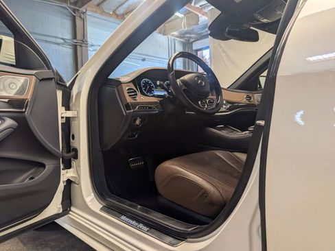Used 2017 Mercedes-Benz S 550 Sedan image 14