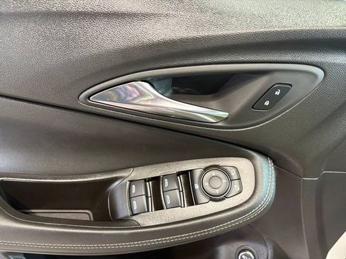 Used 2024 Buick Encore GX Preferred FWD image 17