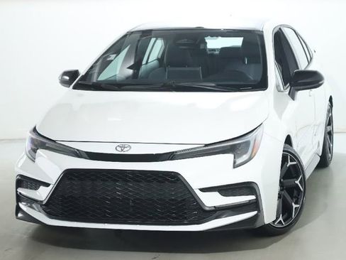 Used 2025 Toyota Corolla FX w/ Convenience Package image 3