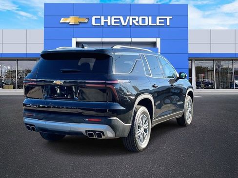 Certified 2025 Chevrolet Traverse LT image 6