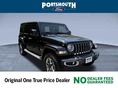 Used 2020 Jeep Wrangler Unlimited Sahara AWD/4WD image 25
