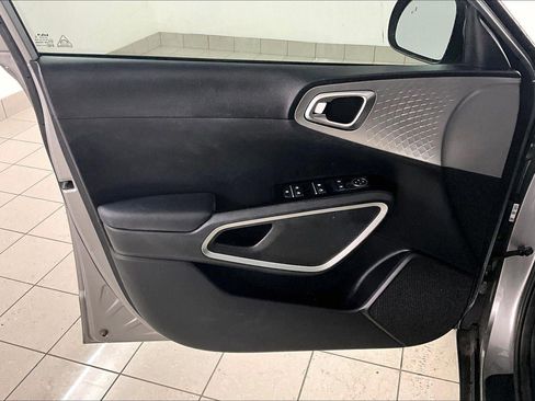 Used 2024 Kia Soul S image 20